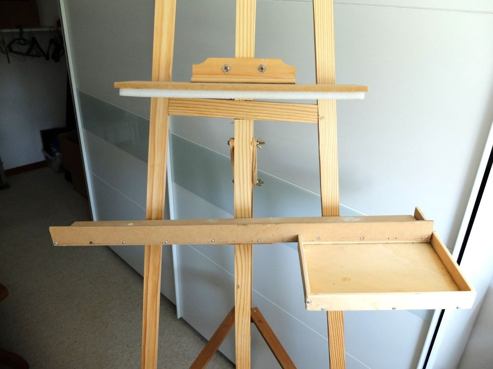 Staffelei mit Ablage Malerei Kunst (Gebraucht) in Vinelz für CHF 15 – nur Abholung auf Ricardo kaufen
