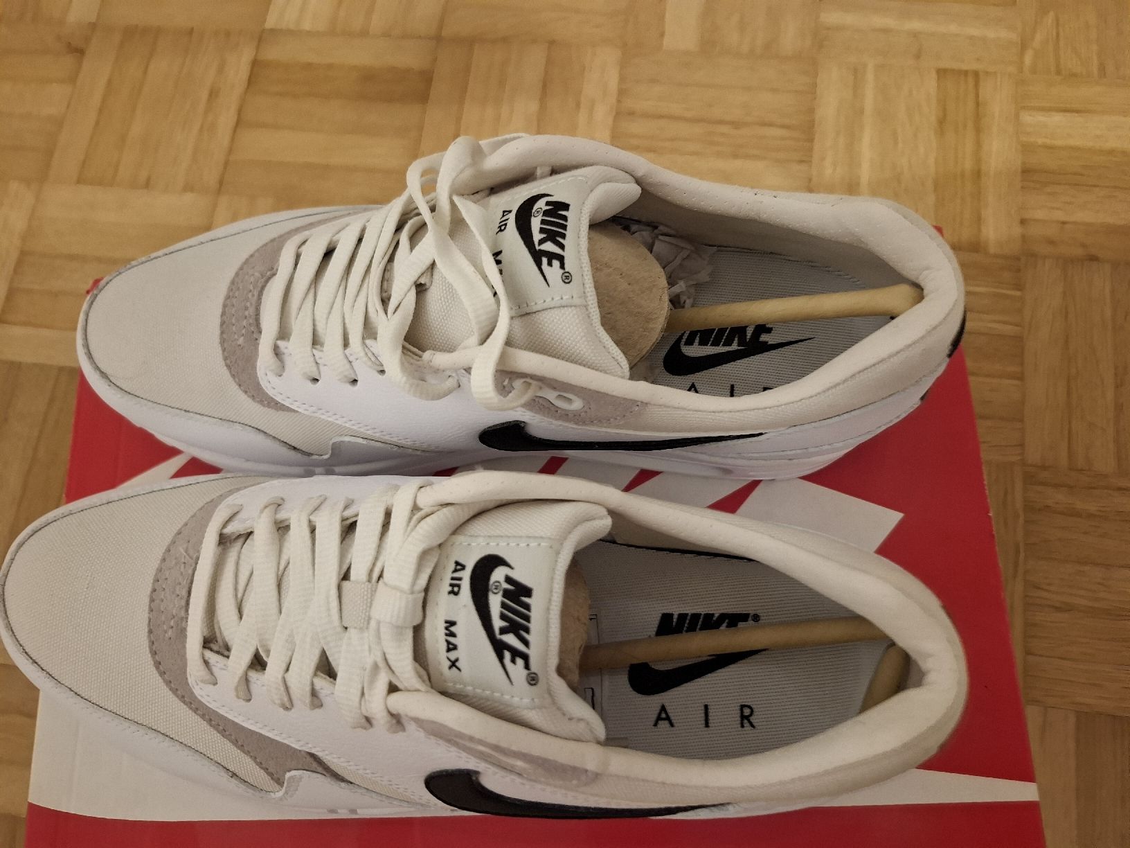 Nike Herrenschuhe: Nike Air Max 1 '87 Light Iron Ore – Neu und originalverpackt aus sissach von maa_57j5 2