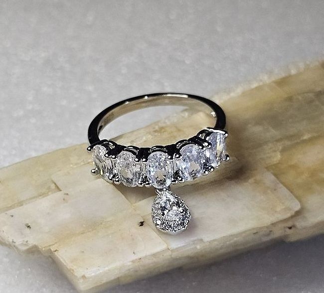 Bagues: Wunderschöner Ring mit Zirkonia, 925 versilbert, Gr. 8 – Neuf (Voir description) à Grenchen par maretop 4