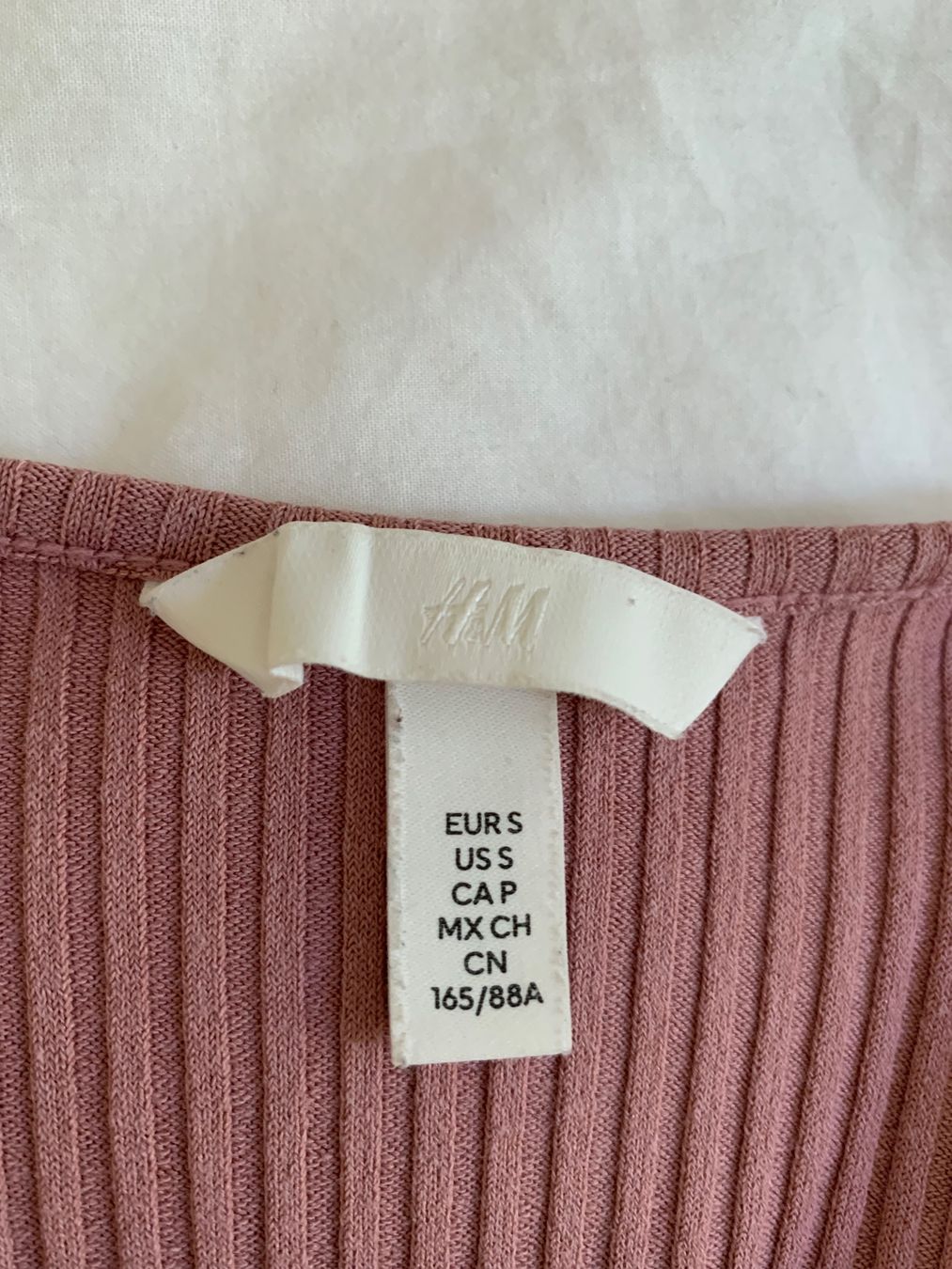 H&M Tops: Rosa Top – Gebraucht aus Ennetbaden von usemiste 2