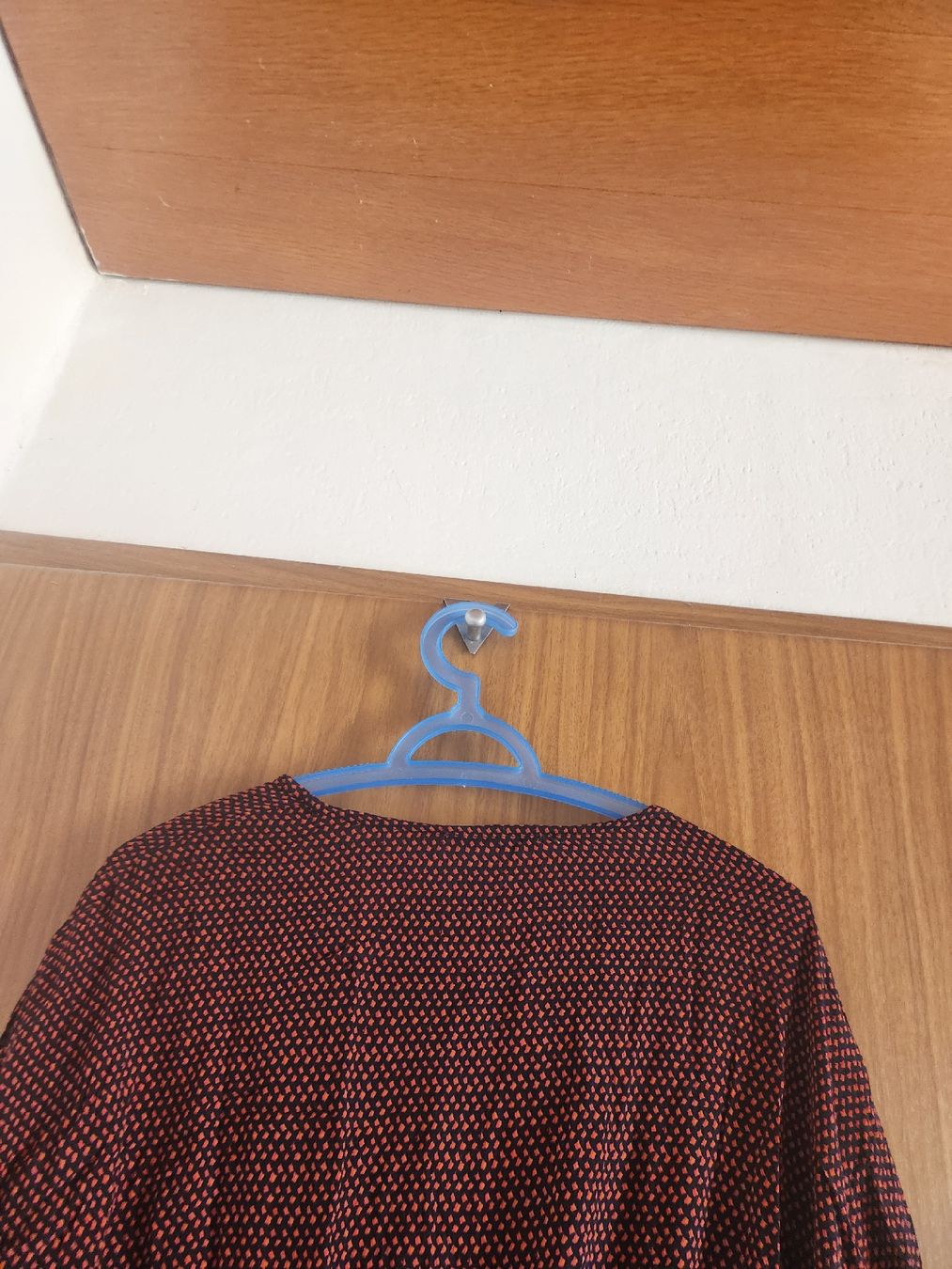 Maje Vestiti: Robe Maje imprimé fleuri  taille 1, 100% viscose. – Usato da Niedergösgen venduto da Eva2410 2