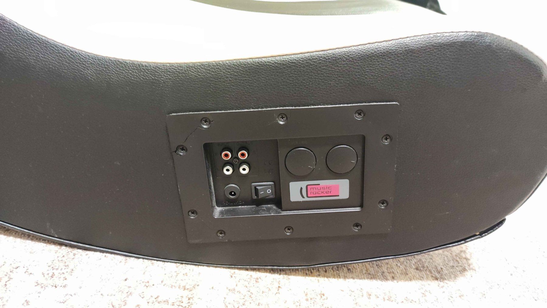Poltrone: Gamer Sessel mit Sound System schwarz/weiss – Usato da Hägendorf venduto da DerSchweizer1998 2