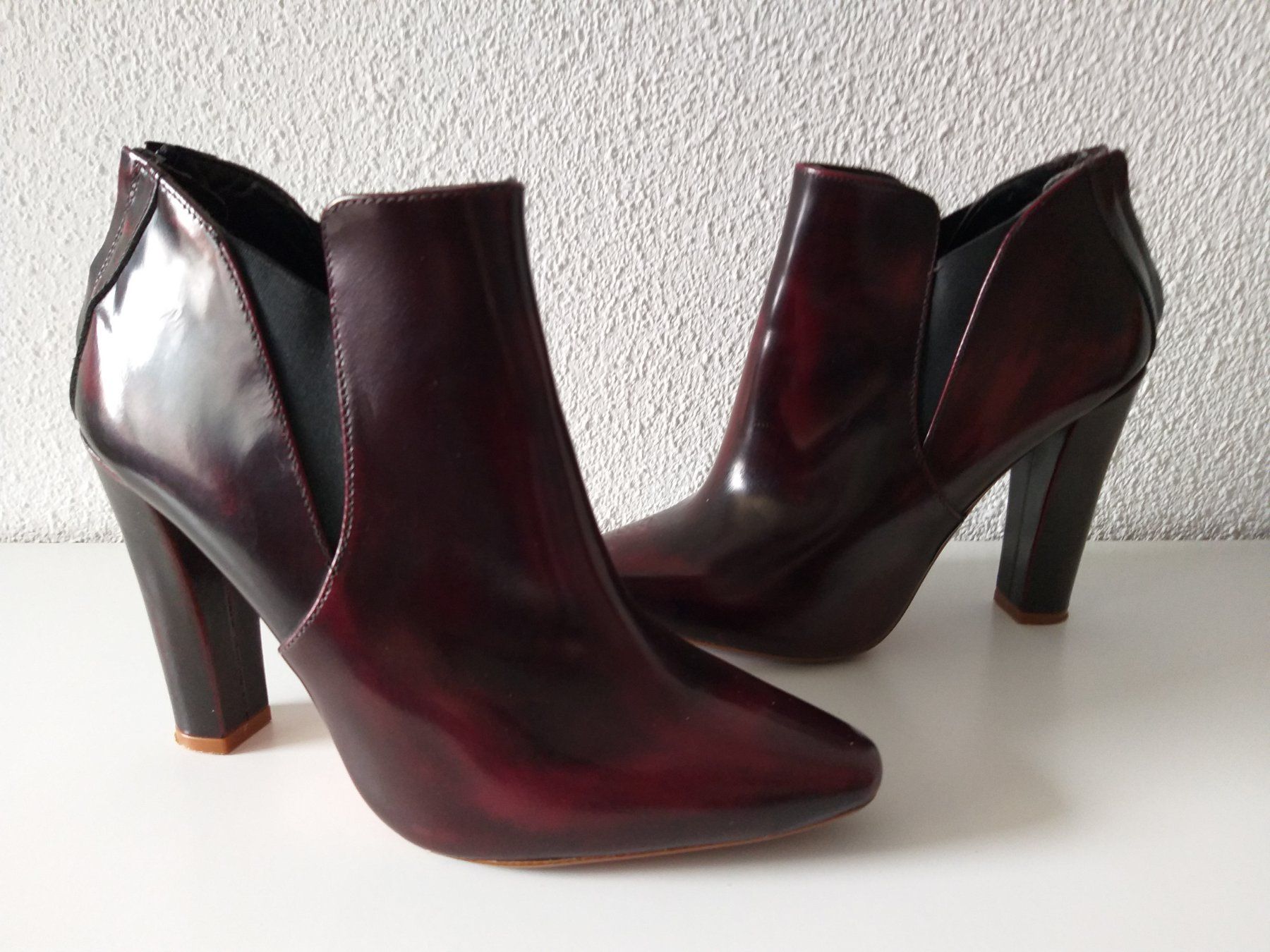 Zara Scarpe da donna: ZARA Bottines / Stiefeletten pointure / Nummer 38 – Usato da Cossonay-ville venduto da Super-Price-Quality