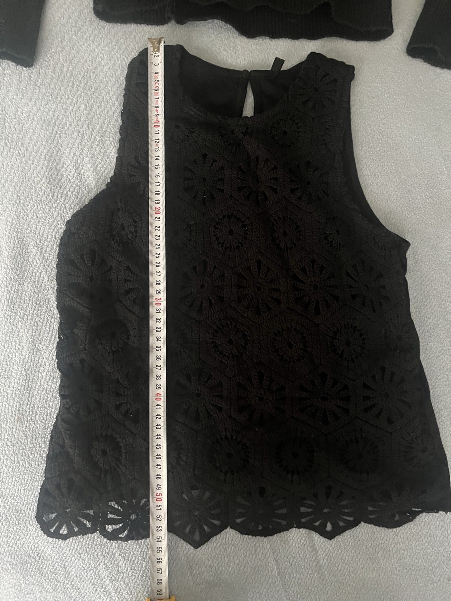 Lots de vêtements: Schwarze Häkel-Top & Feinstrickpulli Gr. S – Neuf (Voir description) à Olten par sae_82z2 2