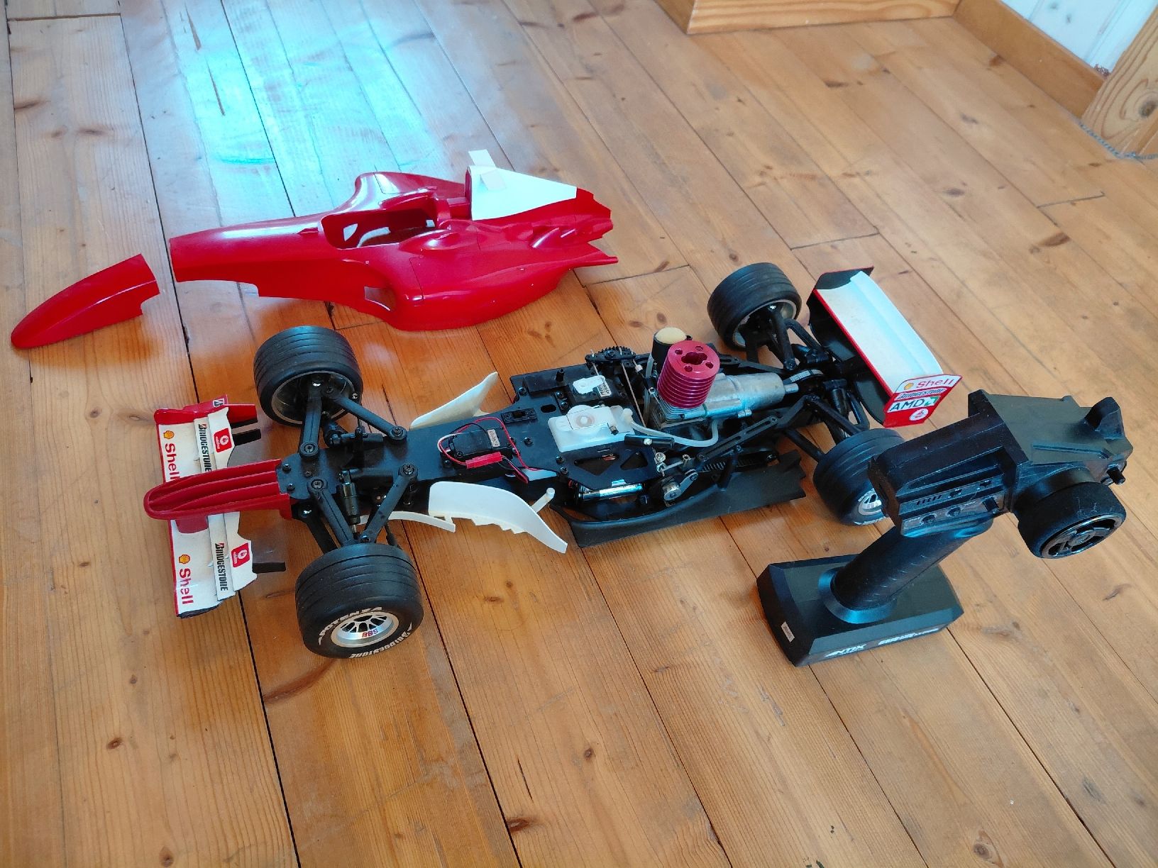 RC Modellbau: F1 Nitro RC Car – Gebraucht aus Sax von Ueli1995