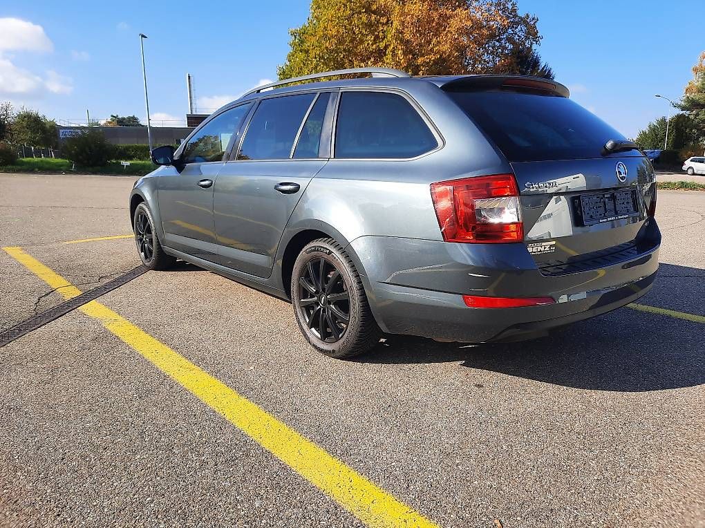 Autos: Skoda Octavia 4x4 – Gebraucht aus Rorschach von Pada 1