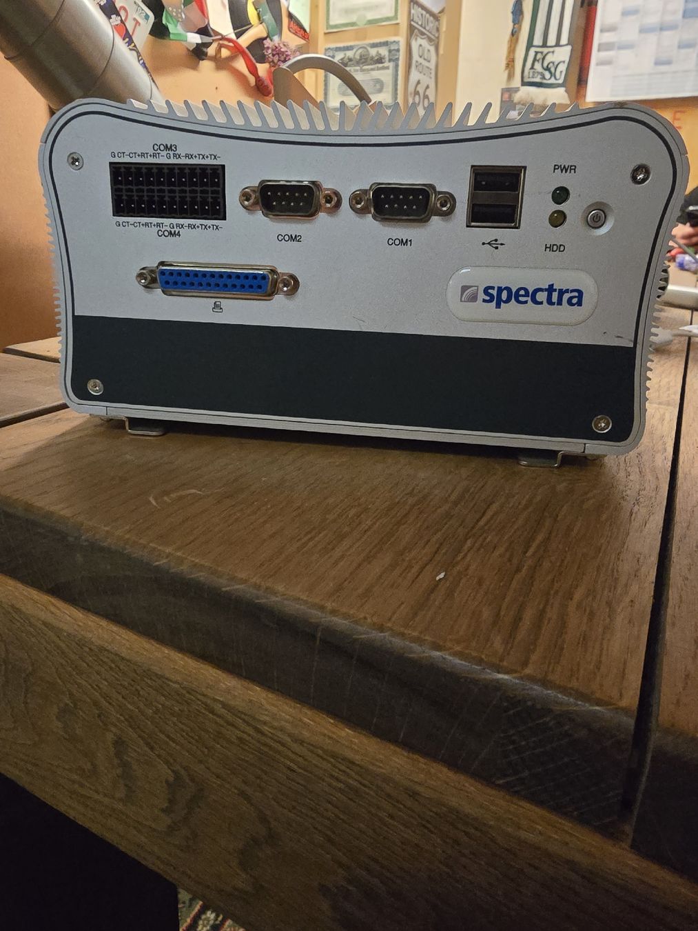 PC: Spectra Industrie PC Lüfterloser Computer (D) – Usato da Rorschach venduto da TimelessTrading 1