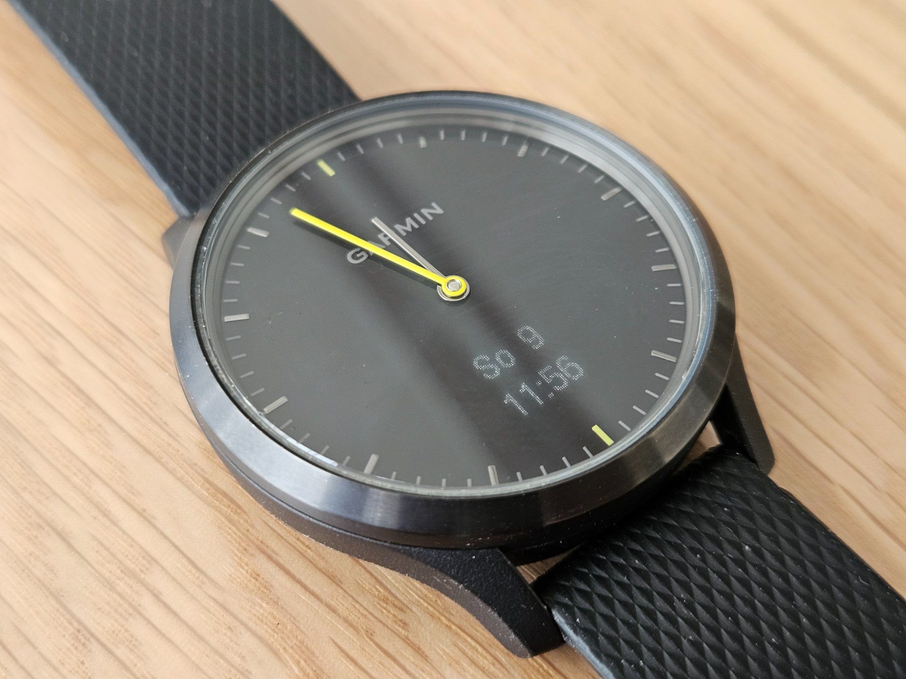 Garmin Smartwatch: Vivomove HR – Gebraucht aus Rorschacherberg von easiracer 1