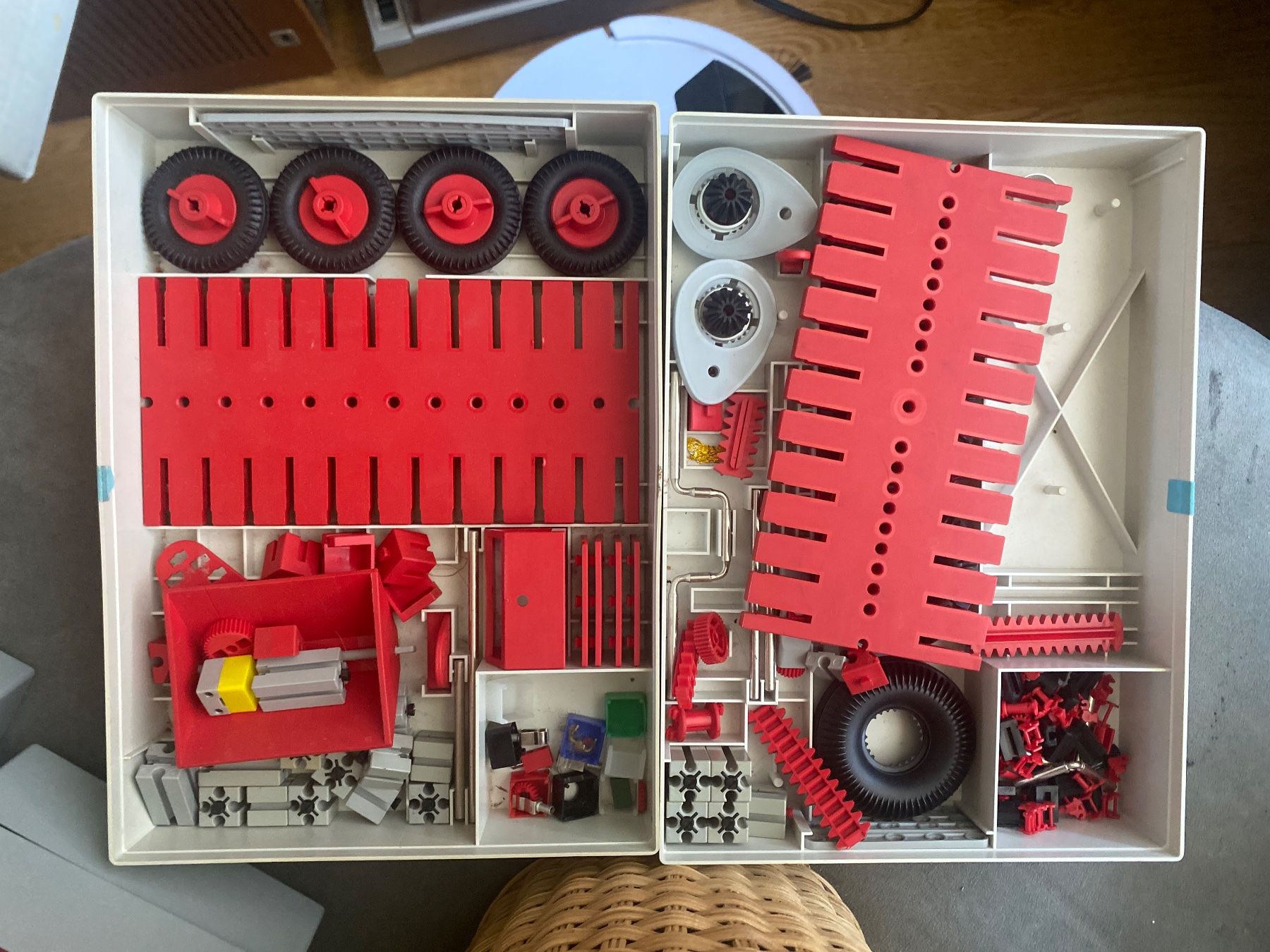 Fischer Kit di costruzioni: Fischer Technik Sammlung Konvolut, div. Modelle – Usato da Fahrweid venduto da mcm_glx2 5