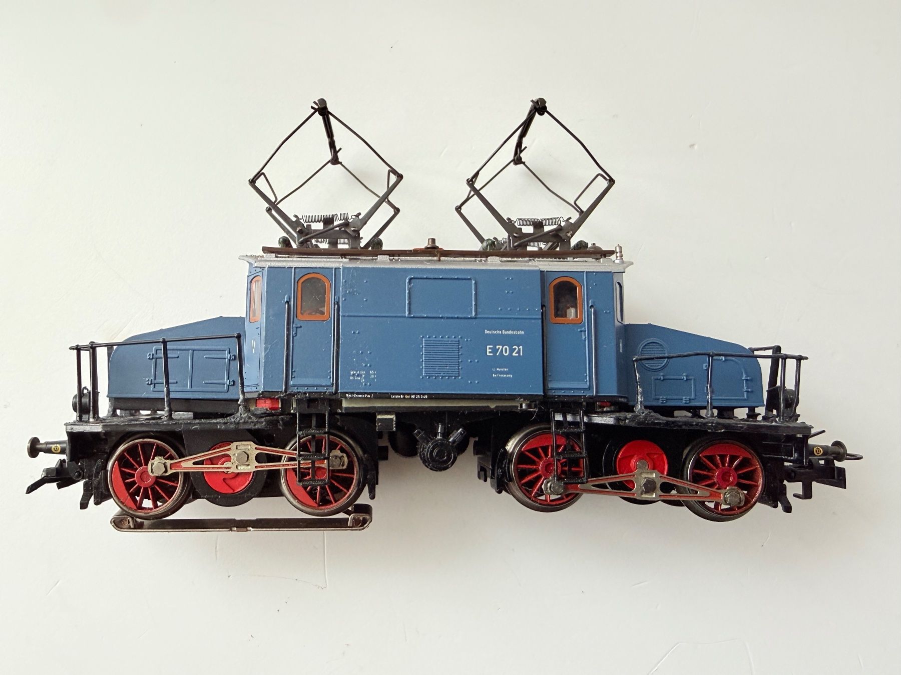 Modellini di ferrovie: Märklin Elektrolok Modell BR E-70 – Usato da Zwingen venduto da moje1 4