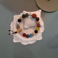 Handgefertigtes Perlenarmband