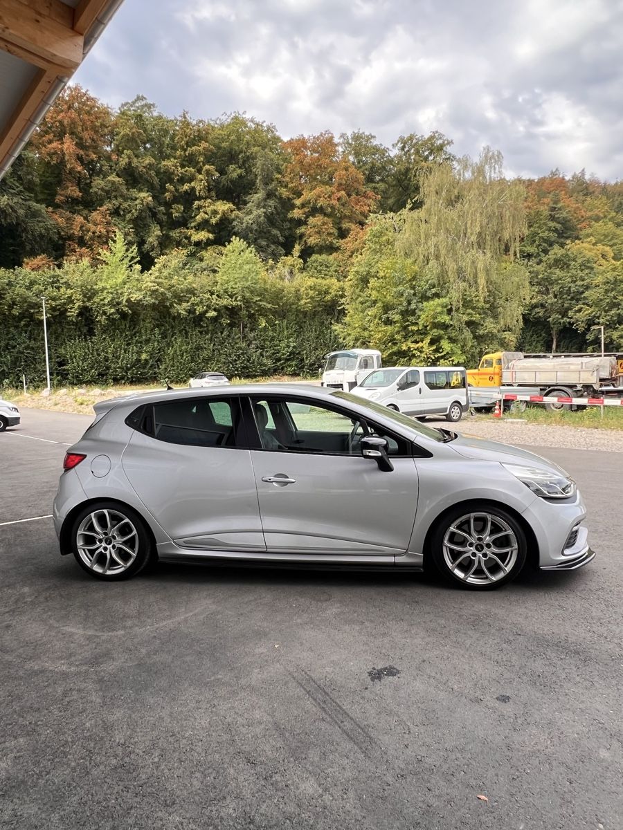 Renault Autos: Renault Clio RS /2016/Automat – Gebraucht aus Thayngen von Kevin1505 2