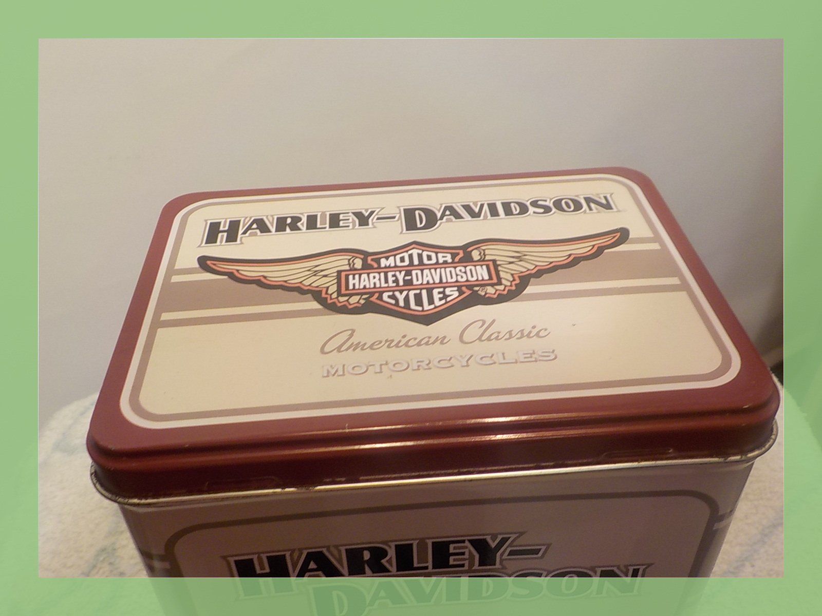 Harley-Davidson Toutes les décorations: Blechdose Harley-Davidson  "750 Flathead" US Import – D'occasion à Bülach par Freieck 3