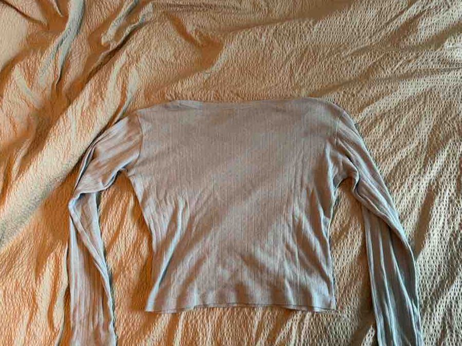 Top: Fizzen Oberteil Hellblau Grösse S – Usato da Basel venduto da fiona_second-hand_BS 3