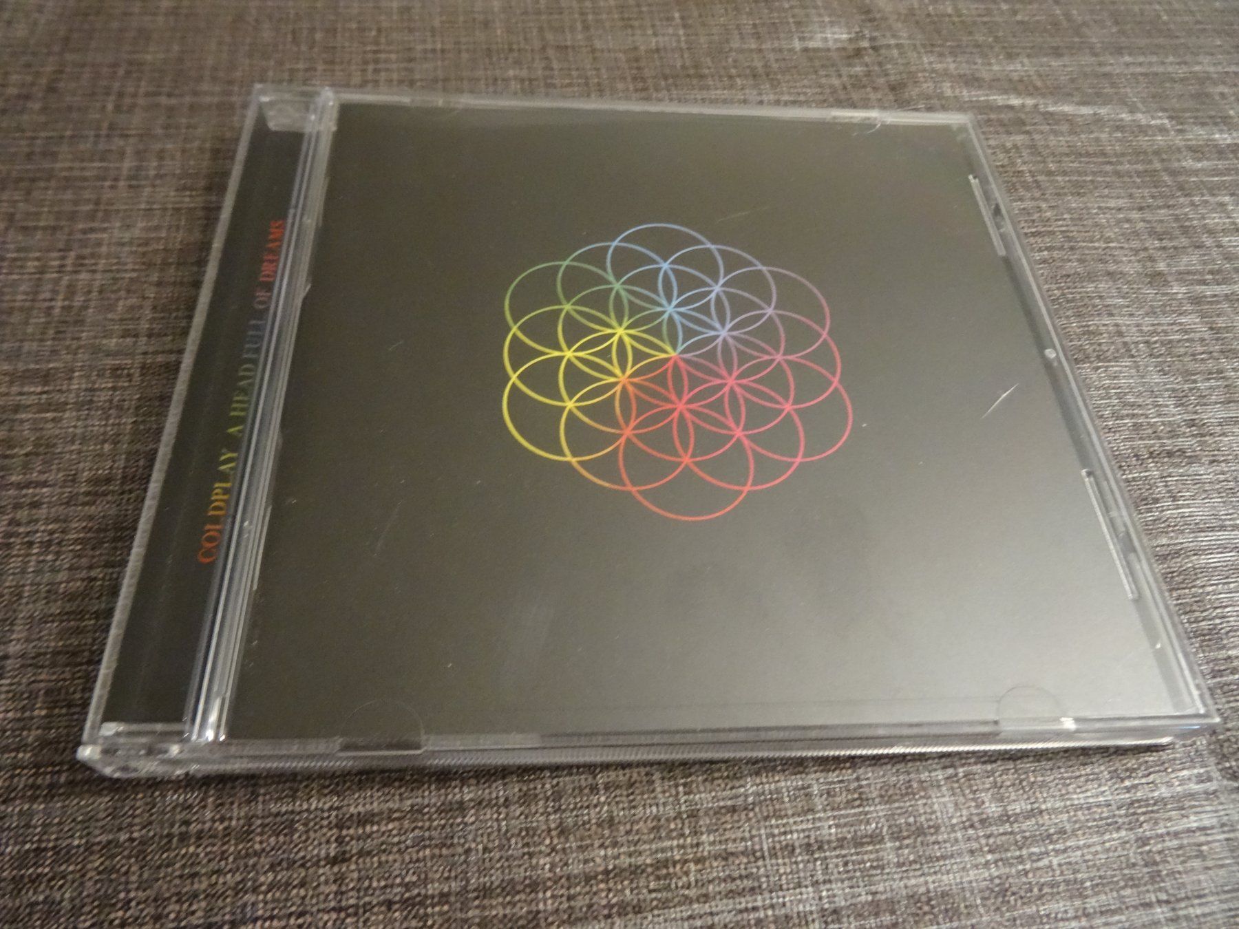 CD: Coldplay - A Head Full Of Dreams CD - – Usato da Olten venduto da Disc-Ausverkauf