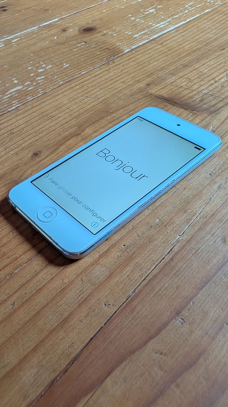 Apple Lettore multimediale portatile: Apple iPod Touch Silber 32GB – Usato da Bubikon venduto da Snack0 3