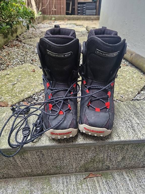 Salomon Scarpe da uomo: Snowboard-Boots Salomon Grösse 42 – Usato da Wädenswil venduto da RuthieZ