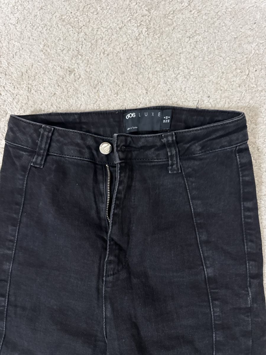 Pantaloni: Shorts bis Knie – Nuovo (secondo la descrizione) da Bolligen venduto da arg_v256