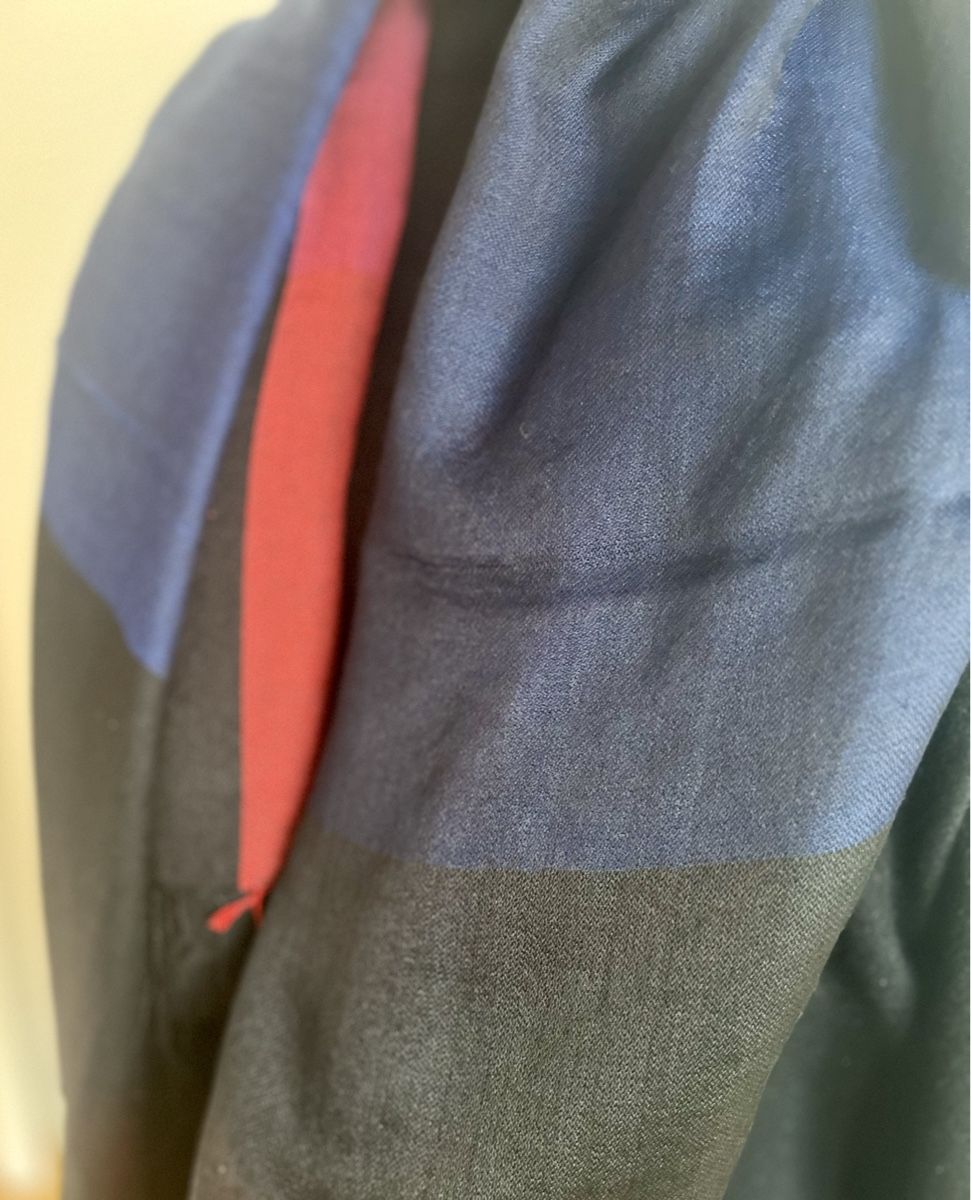 Foulards, Tücher & Schals: Étole multi-couleur 100% cachemire, franges, unisexe – Neu und originalverpackt aus Coffrane von Luxary_16 6