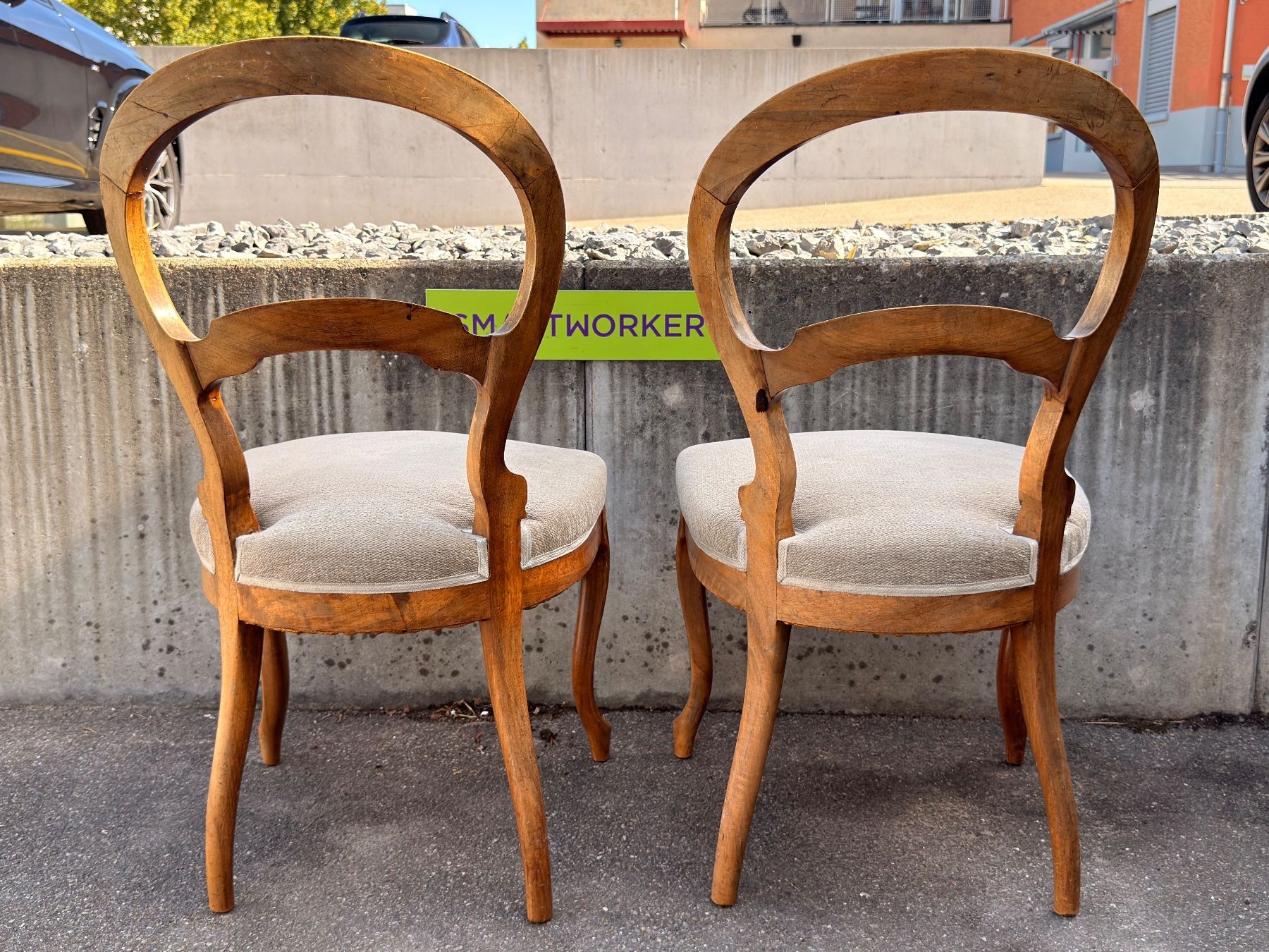 Stühle: 2 antike Stühle – Gebraucht aus Uster von smartworker 2