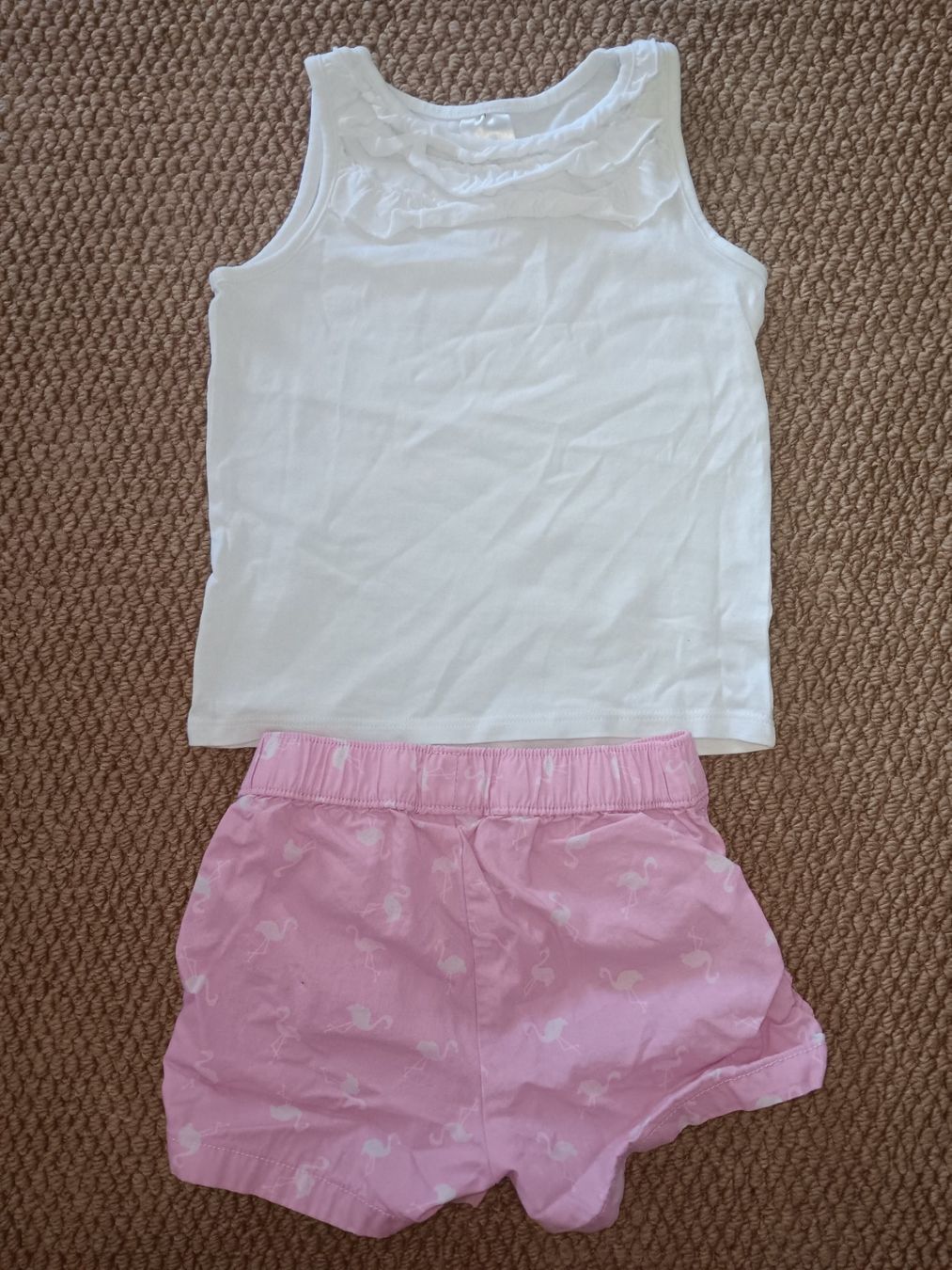 Lotti & Set di vestiti: Baby Kleider Paket ,Gr 98 – Usato da Oftringen venduto da joa_bbm2
