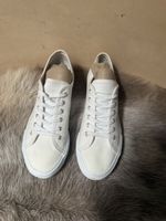 Weisser h&m Schuh in 41 