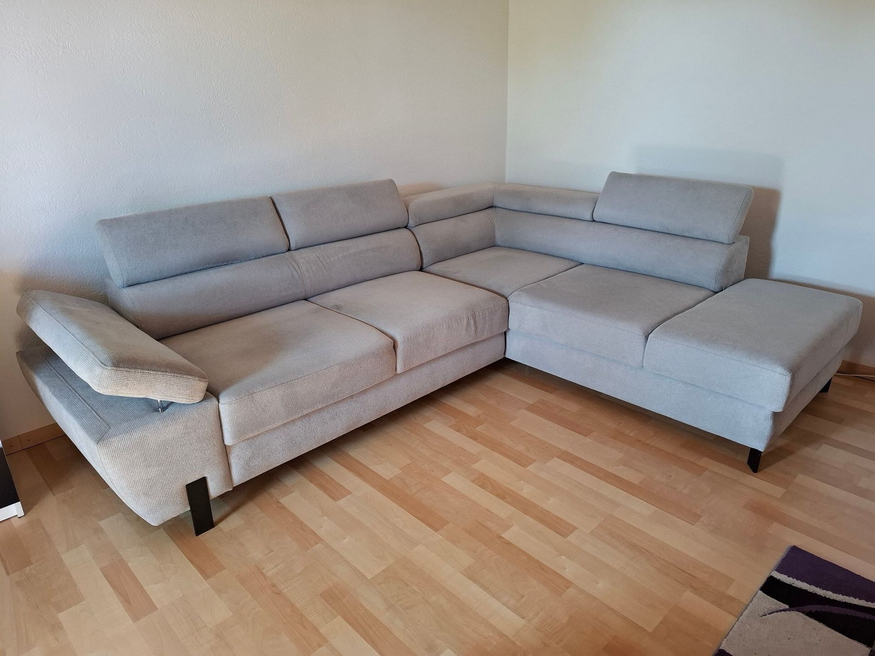 Conforama Divani: Schönes Molina Ecksofa mit diversen Funktionen – Usato da Kloten venduto da Pluto110 3