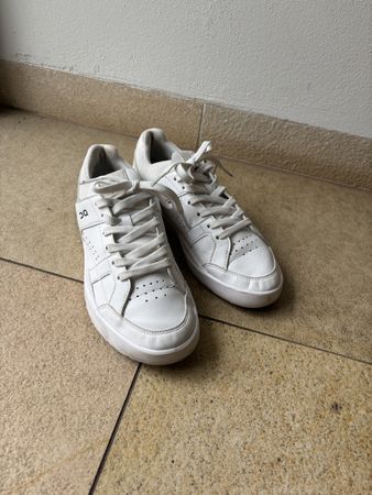 On Running The Roger Sneaker Gr. 38 Weiss Leder 