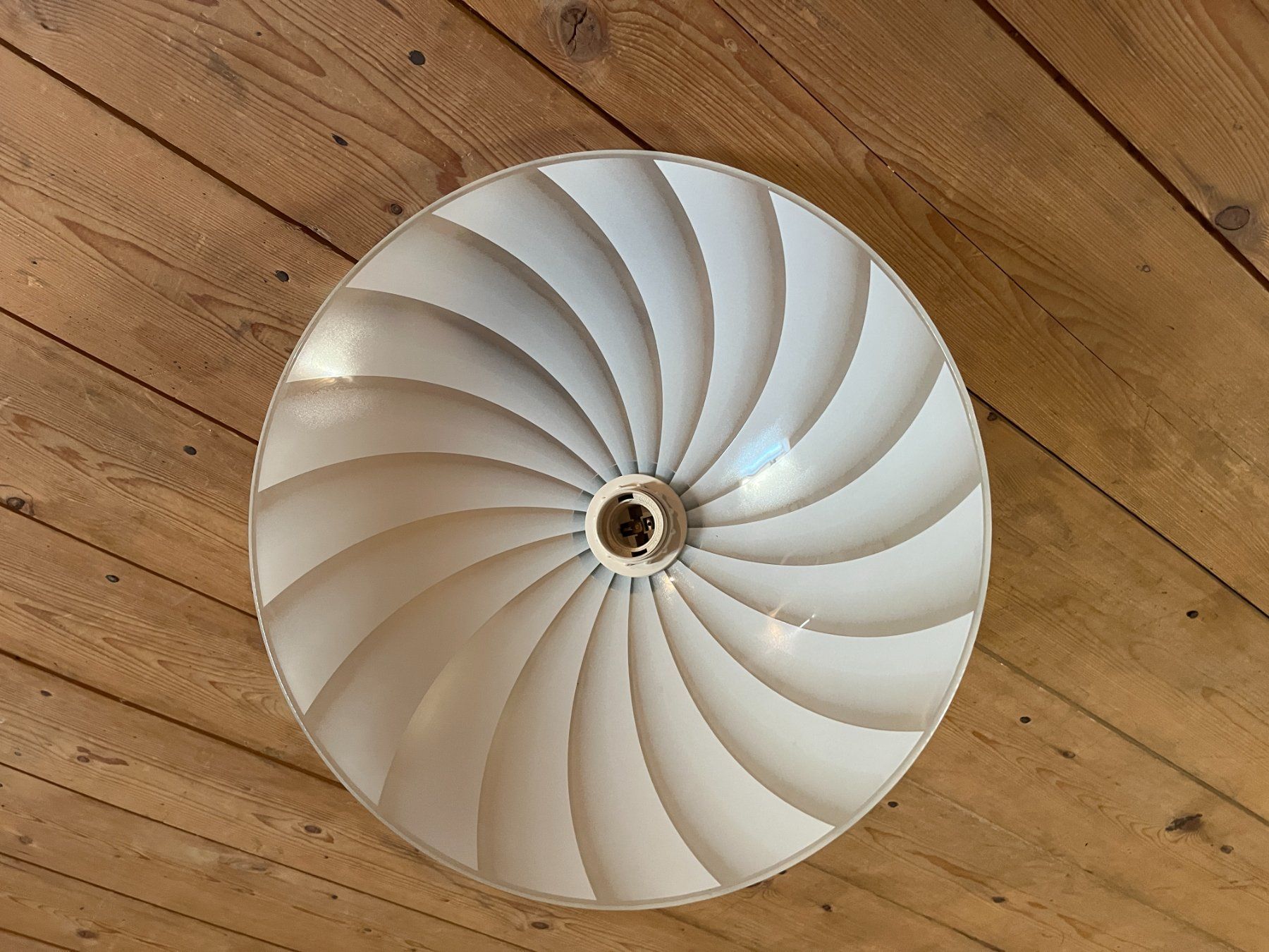Lustres & lampes de plafonds: Hängelampe LUMIMART weiss/matt Glas – D'occasion à Sarmenstorf par Salvi_1971 2
