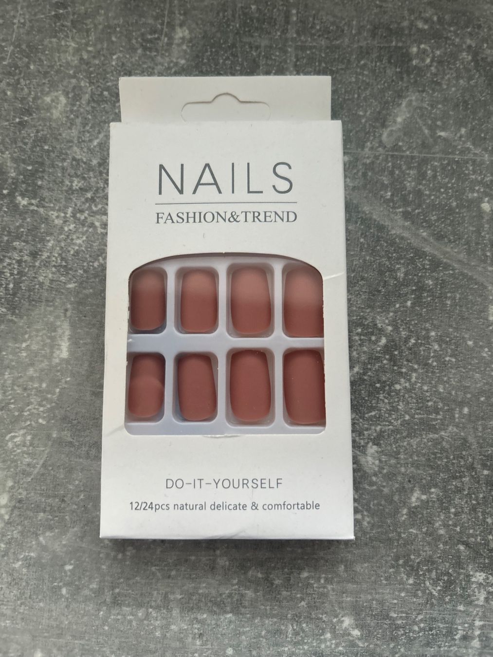 Künstliche Fingernägel: Press-On Nägel – Neu und originalverpackt aus Oberurnen von simgug