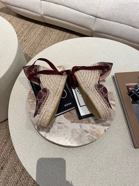 Gucci Chaussures femmes: GUCCI SANDALEN LOGO – Neuf (Voir description) à Schwyz par bofb 8
