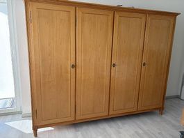Schrank Massivholz antik