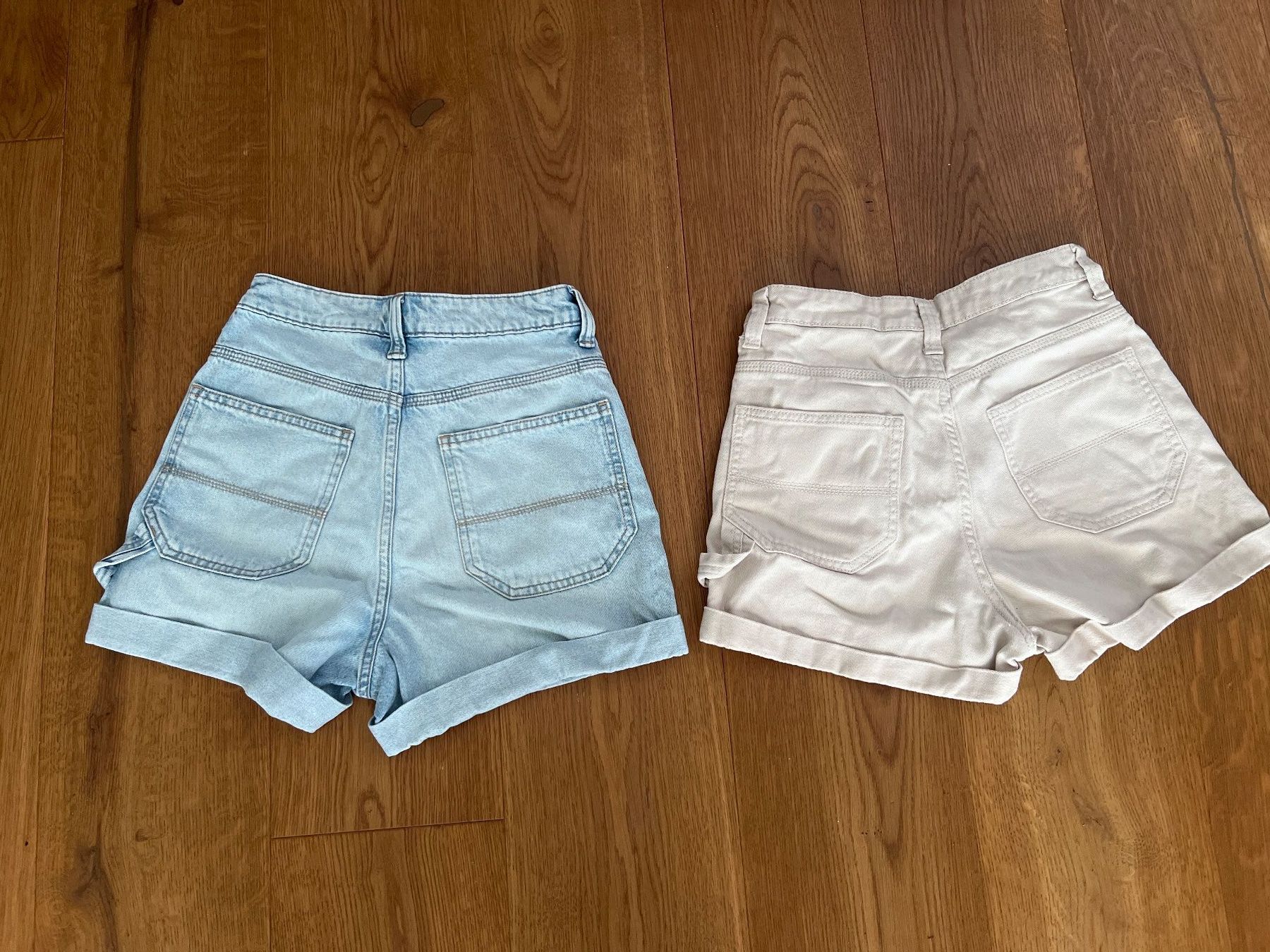 H&M Pantaloni: 2 Paar Shorts H&M Divided - Grösse 34 – Usato da Aesch BL venduto da Goldfish13 1