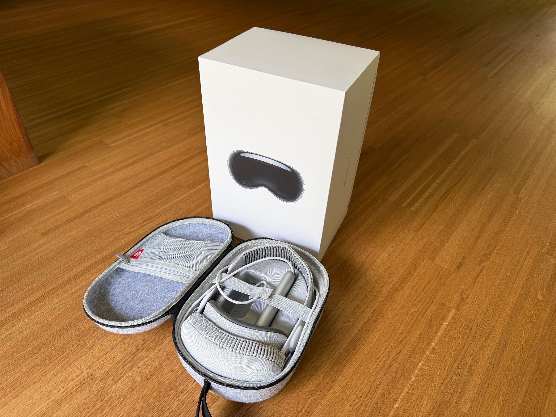 Apple VR Brille: Apple Vision Pro – Gebraucht aus Zürich von knator 8