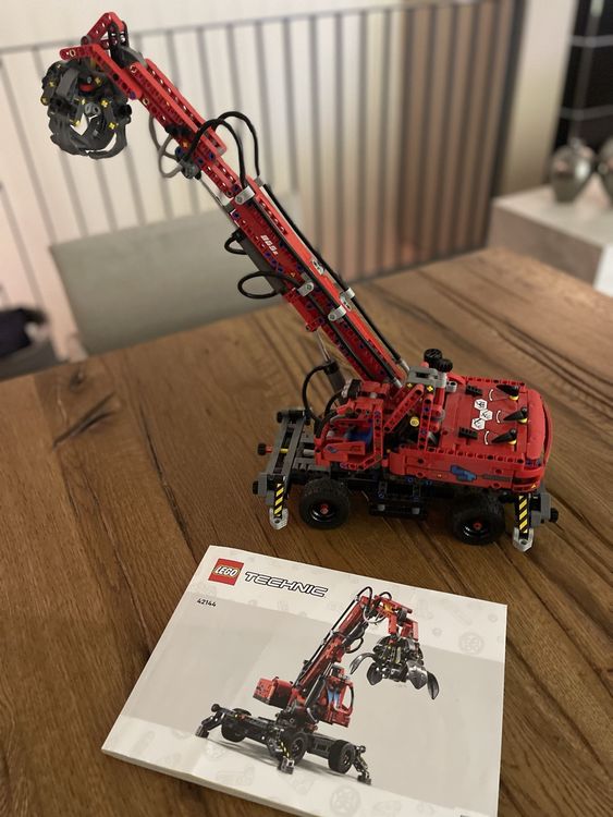 Lego Technic 42144 Material Handler Bagger Kran (Neu (gemäss ...