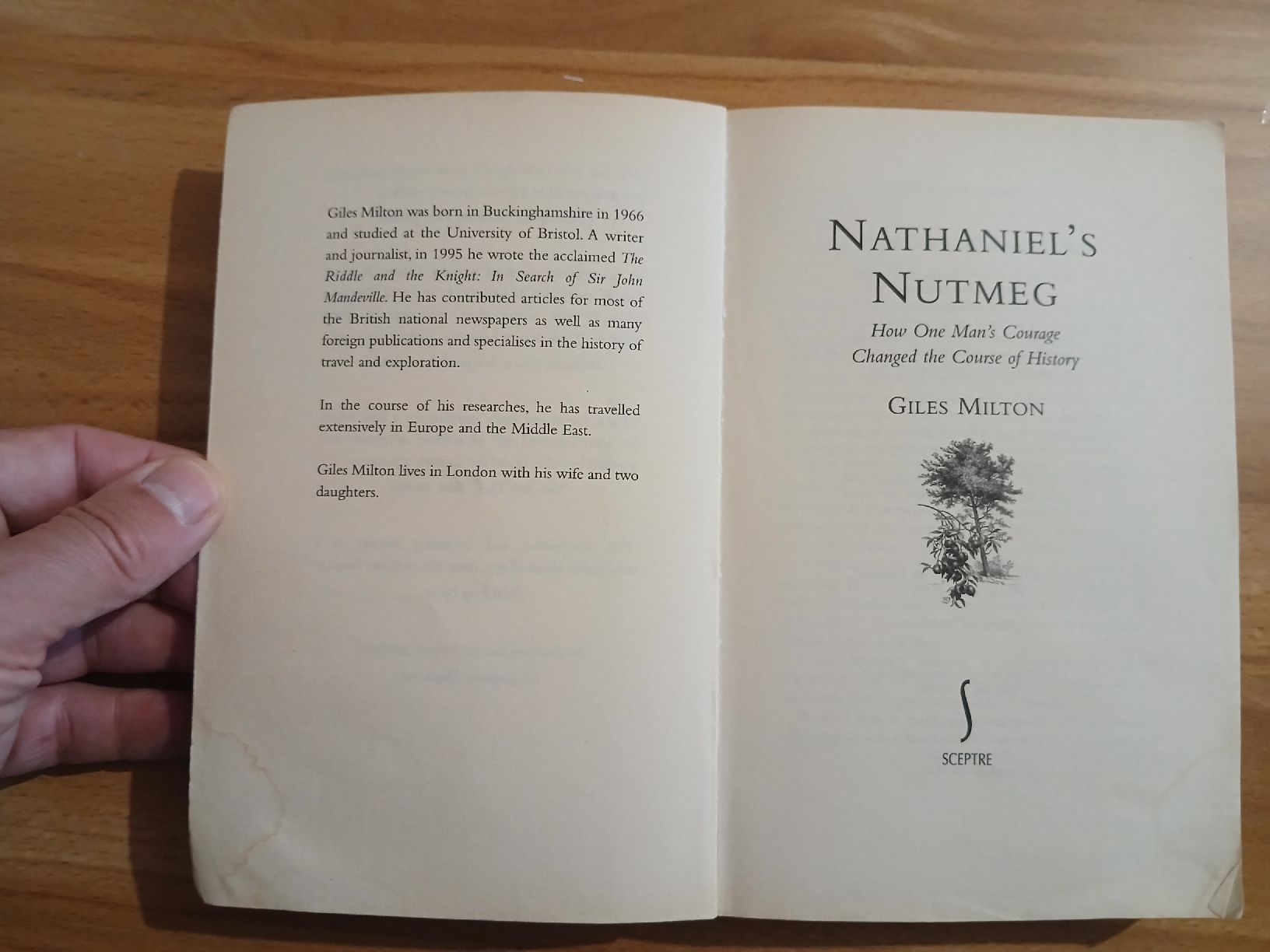 Libri: Livre Nathaniel's Nutmeg par Giles Milton – Usato da Le Sentier venduto da arc_2thy 2