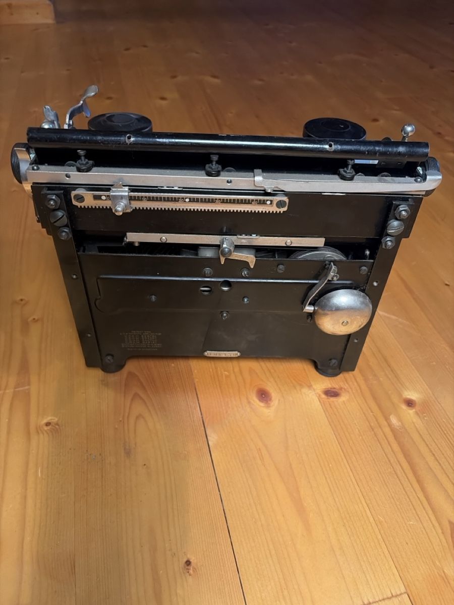 Macchine da scrivere: Schreibmaschine Orga Privat  – Usato da Grabs venduto da Soswald1 4