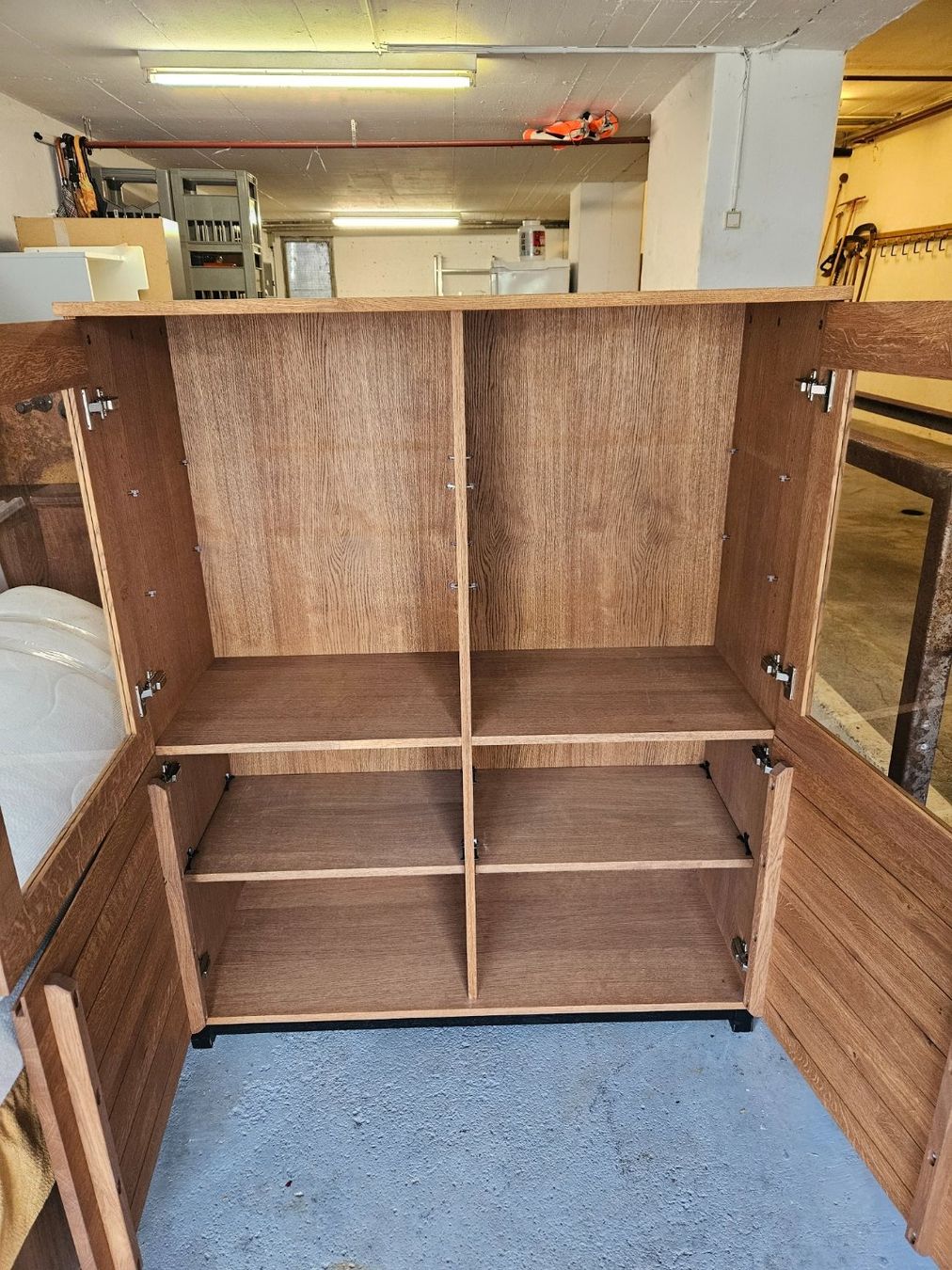 Schränke: Schrank – Gebraucht aus thusis von Charly02 1