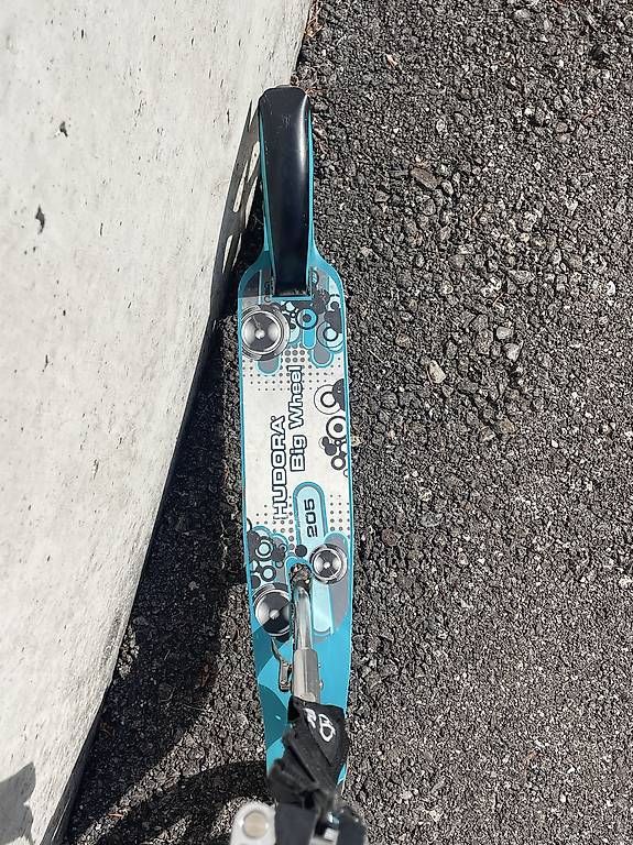Kickboard: Trottinette  – Usato da Villars-sur-Glâne venduto da Jeanne_z8yk 1