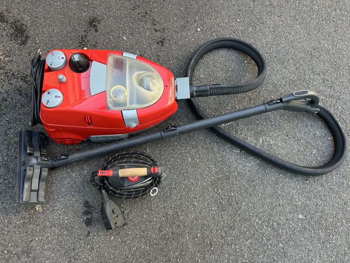 Fust Aspirapolveri & Accessori: Fust Staubsauger mit Wasserfilter und Bügeleisen – Usato da Zollikofen venduto da S.B.R 4