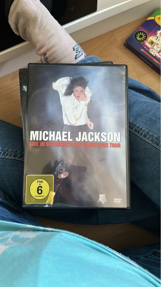 Tutti i DVDs: Michael Jackson Live in Bucharest: The Dangerous Tour  – Usato da Herbetswil venduto da rotekatze84