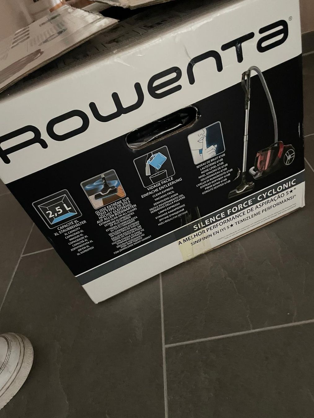 Rowenta Aspirapolveri & Accessori: Staubsauger Rowenta Silence Force Cyclonic neu – Usato da Regensdorf venduto da der_h7d8 2