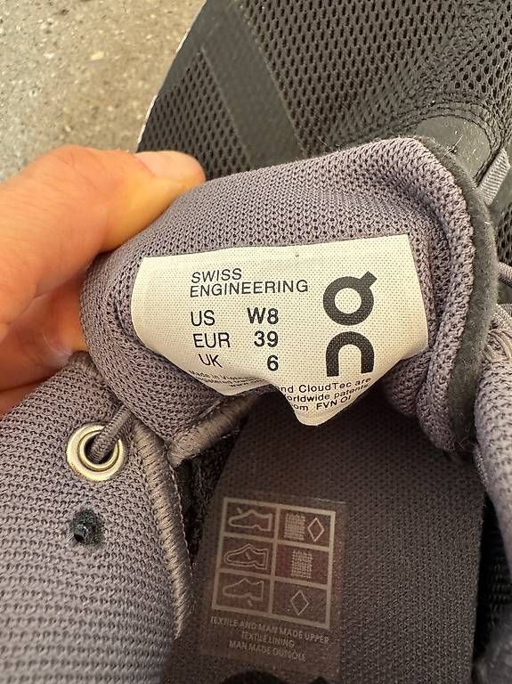 Chaussures femmes: On Schuhe, Gr. 39 – D'occasion à Meilen par Julia813 3