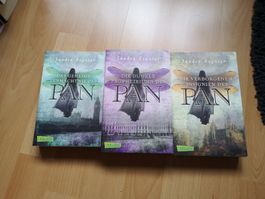 Pan-Trilogie, Deutsch