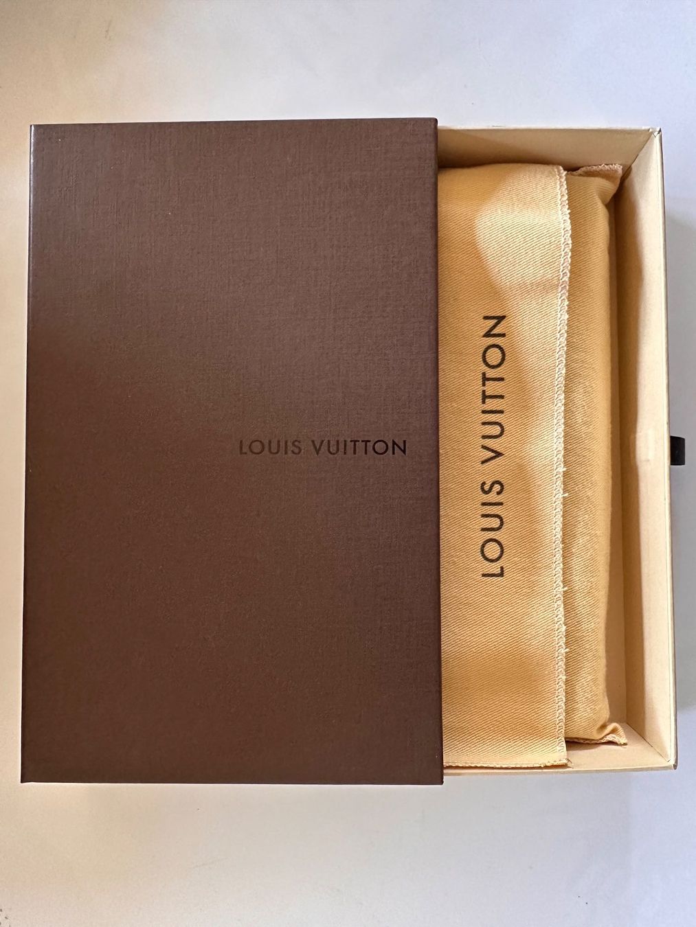 Louis Vuitton Portamonete: Portefeuille Zippy Louis Vuitton – Nuovo e nell'imballaggio originale da Bouveret venduto da seb_rjx8 3