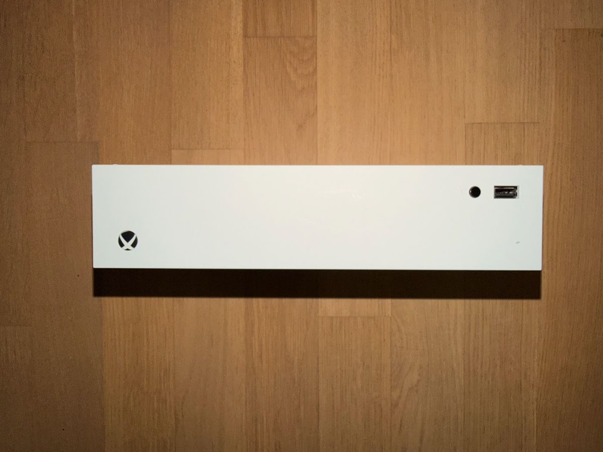 Microsoft Console: XBOX - Series S 512 GB mit Controller – Usato da Dübendorf venduto da RoccoCe 3
