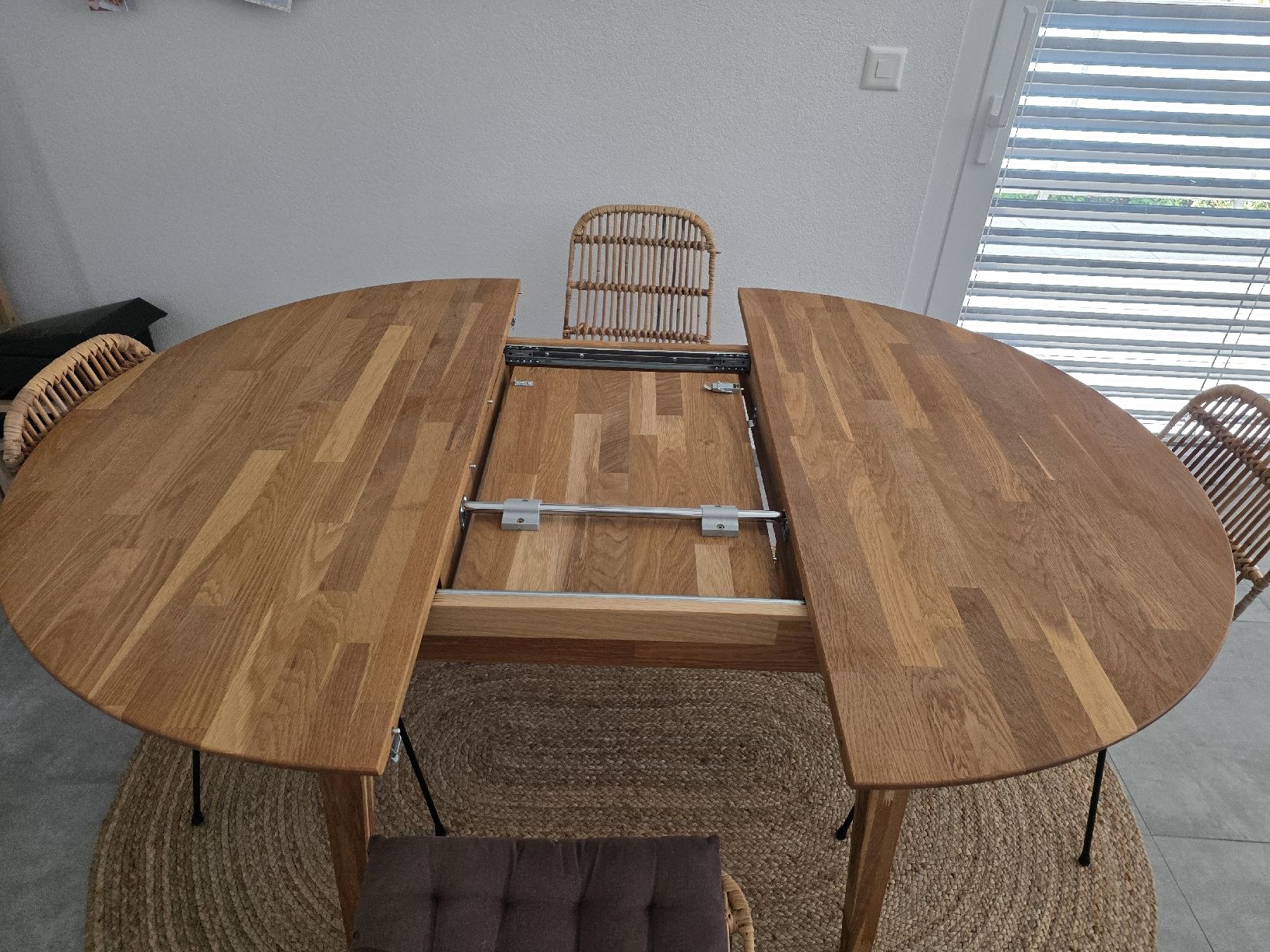 Set di tavolo e panche: Table et chaises – Usato da Vétroz venduto da tgu_2rjn 1