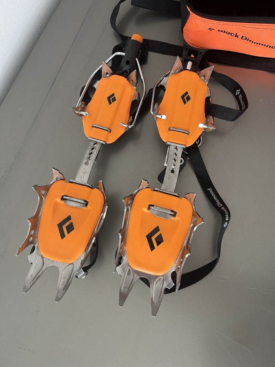 Black Diamond Altro in Alpinismo & Escursioni: Steigeisen Black Diamond – Usato da Bern venduto da vad_7whw 1