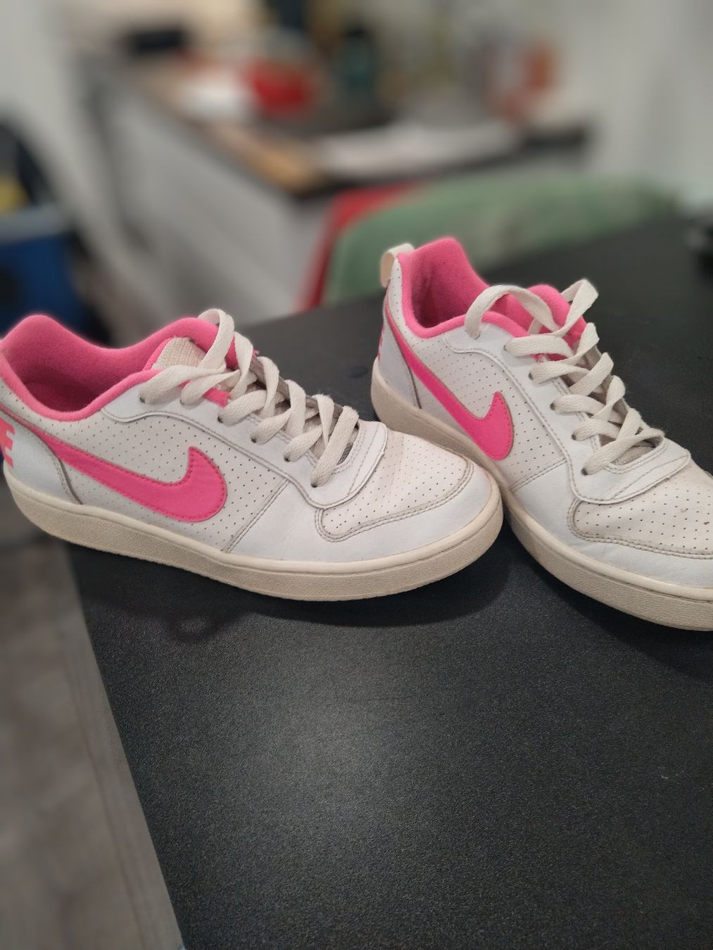 Scarpe per ragazze: Nike fille limited édition – Usato da Péry venduto da Labulle
