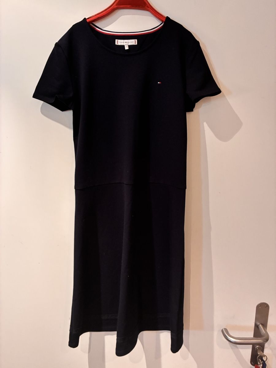 Tommy Hilfiger Kleider & Röcke: Schönes Kleid Gr. 176, Tommy Hilfiger – Gebraucht aus richterswil von lunamarie001